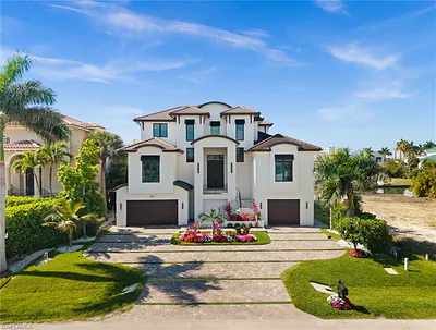 380 Trade Winds AVE NAPLES FL