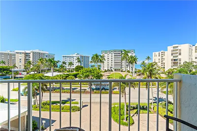 3000 Gulf Shore BLVD N 410 #410 NAPLES FL
