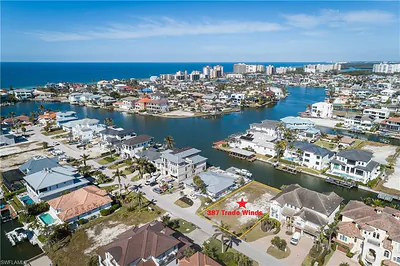 387 Trade Winds AVE NAPLES FL