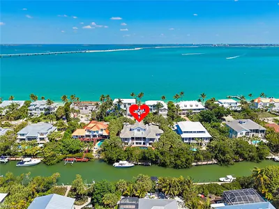 545 Lighthouse WAY SANIBEL FL