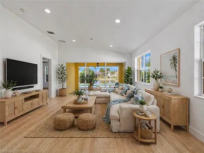 8205 Xenia LN NAPLES FL