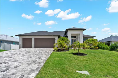 2827 SW 32nd ST CAPE CORAL FL