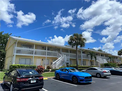 4605 Bayshore Dr. G2 #G2 NAPLES FL