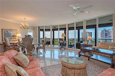 8930 Bay Colony DR 902 #902 NAPLES FL