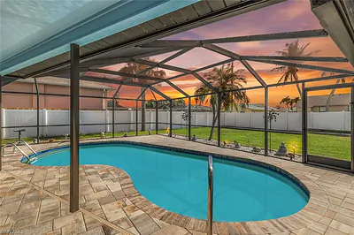 3320 SW 6th AVE CAPE CORAL FL