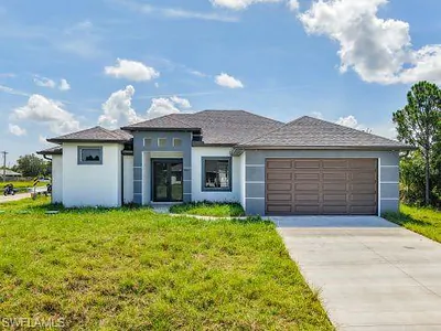 920 Rita AVE N LEHIGH ACRES FL