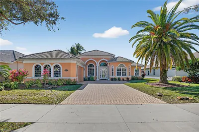 14806 Fripp Island CT NAPLES FL