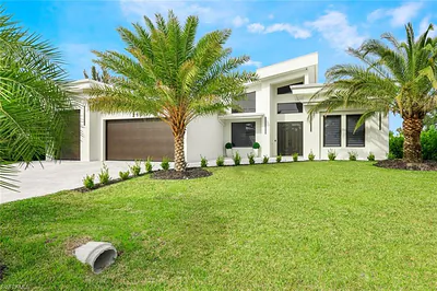 215 SE 28th TER CAPE CORAL FL