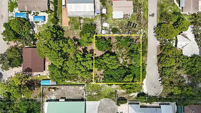 4295 Pine Lake RD BONITA SPRINGS FL