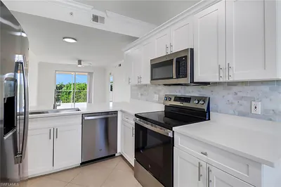 8451 Kingbird LOOP 334 #334 ESTERO FL