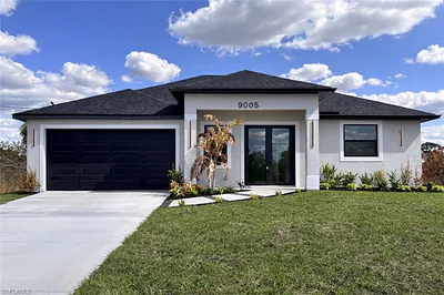 9005 Penny CIR LABELLE FL