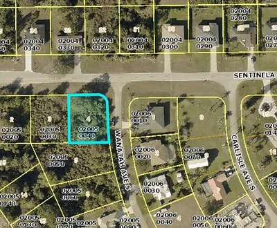 818 SENTINELA BLVD LEHIGH ACRES FL