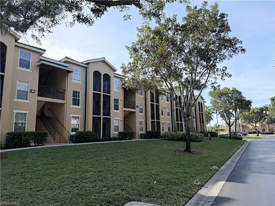 8687 River Homes LN 4202 #4202 BONITA SPRINGS FL