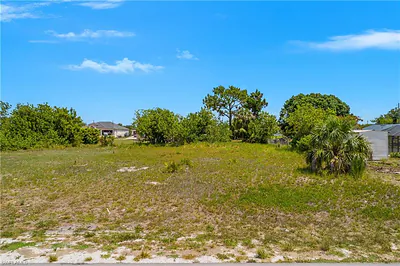 5402 5th ST W LEHIGH ACRES FL