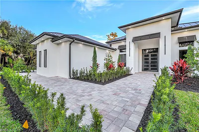 264 13TH ST NW NAPLES FL