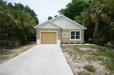 3303 Armstrong CT FORT MYERS FL