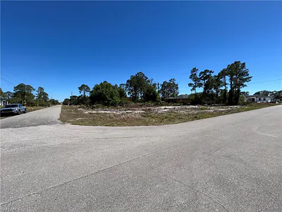 3915 26th ST SW LEHIGH ACRES FL
