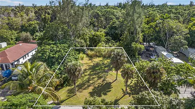 2650 Holly AVE NAPLES FL