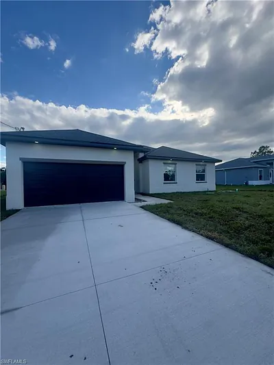 748 Chestnut ST E LEHIGH ACRES FL