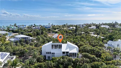 479 Lagoon DR SANIBEL FL