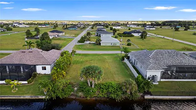 3709 43rd AVE CAPE CORAL FL