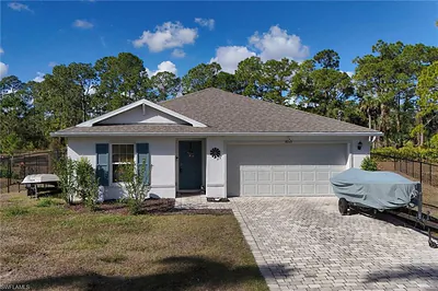 8015 Sandalwood CIR LABELLE FL