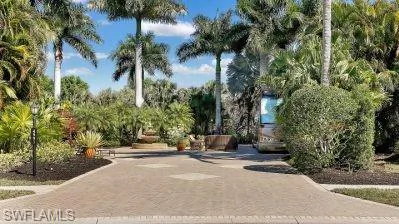 4991 Coach LN NAPLES FL