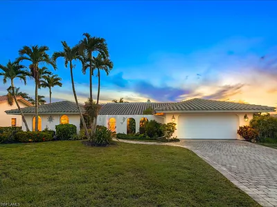 2428 Duchess CT NAPLES FL