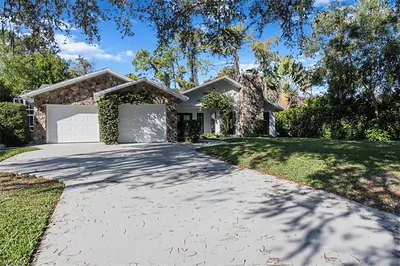 6161 Waxmyrtle WAY NAPLES FL