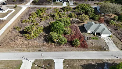 741 Cardinal ST E LEHIGH ACRES FL