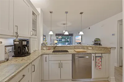 2506 Orchid Bay DR Z102 #Z102 NAPLES FL