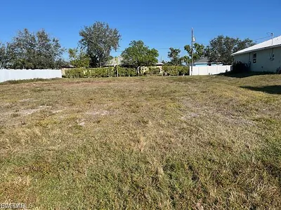 1923 NE 14th TER CAPE CORAL FL