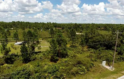 303 10th ST LEHIGH ACRES FL