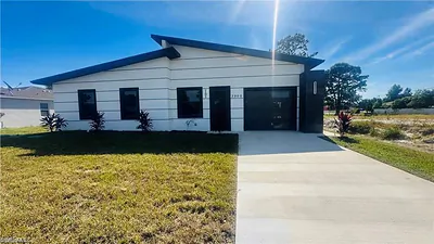 3905 23rd ST SW LEHIGH ACRES FL