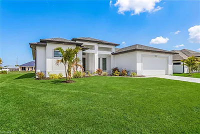 1215 SW 21st AVE CAPE CORAL FL