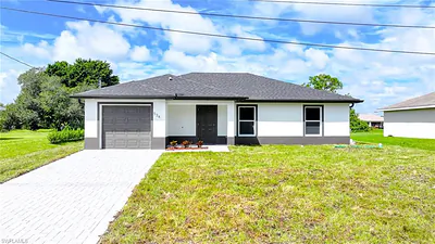 1011 Kent ST E LEHIGH ACRES FL