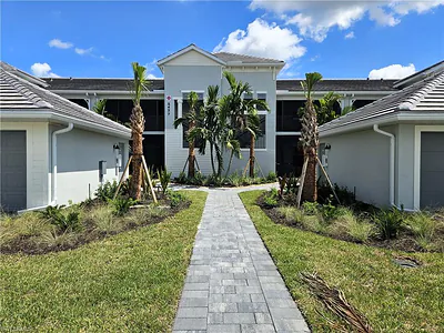 5427 Double Eagle CIR 2826 #2826 AVE MARIA FL