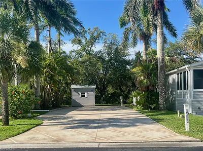 1558 Diamond Lake CIR NAPLES FL
