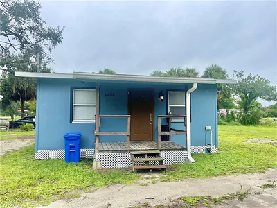 3208-3216 Dale ST FORT MYERS FL