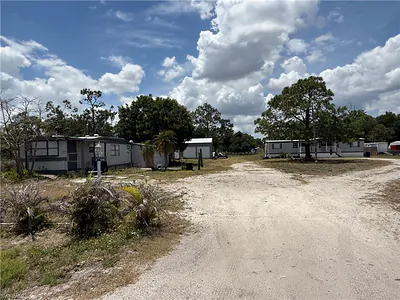 8000 Breeze DR NORTH FORT MYERS FL