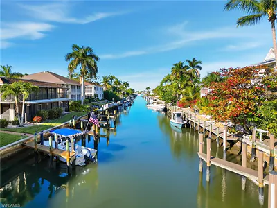 1519 Chesapeake AVE B-5 #B-5 NAPLES FL
