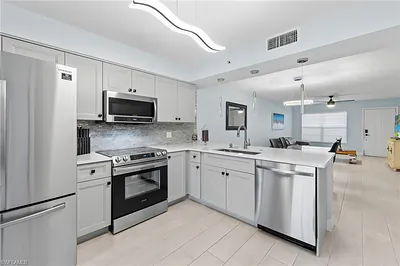 4975 Sandra Bay DR 103 #103 NAPLES FL