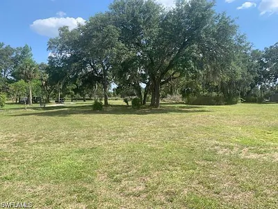 21390 Palm Beach BLVD ALVA FL