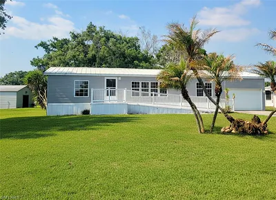 1047 Mayford Lake RD MOORE HAVEN FL