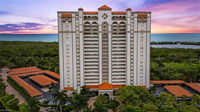6585 Nicholas BLVD 902 #902 NAPLES FL