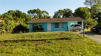 5106 Lee CIR S LEHIGH ACRES FL