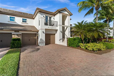 8069 Players Cove DR 202 #202 NAPLES FL