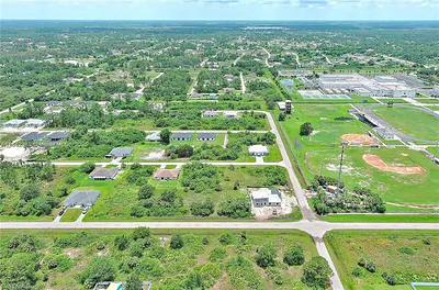844 Carbon ST E LEHIGH ACRES FL