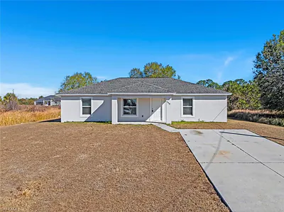 9018 Penny CIR LABELLE FL
