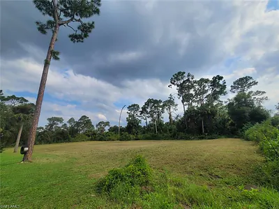 702 James AVE LEHIGH ACRES FL